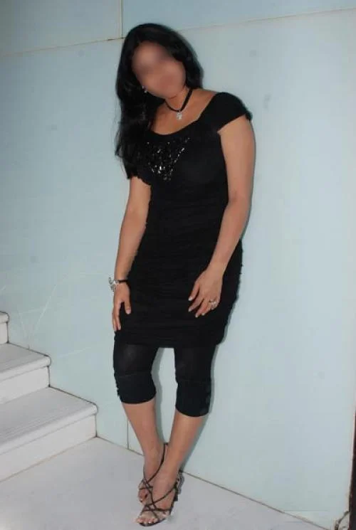 Call Girls Senapati Bapat Road